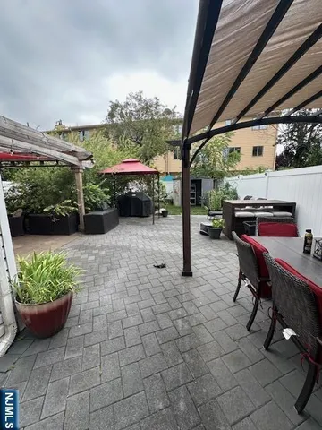 $1,299,999 | 17 Acorn Road, Secaucus, NJ 07094