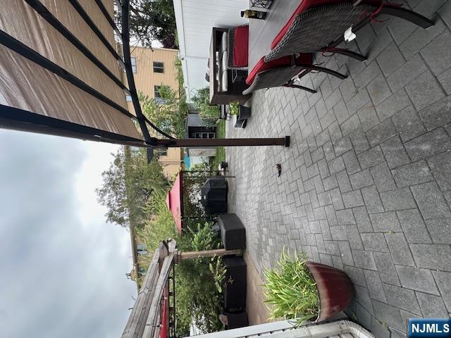 17 Acorn Road Secaucus, NJ 07094 - Photo 42 of 44