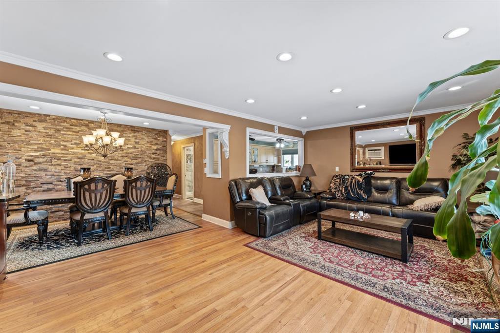 17 Acorn Road Secaucus, NJ 07094 - Photo 9 of 44