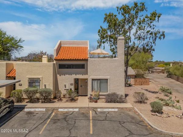 $249,900 | 2533 North Ironwood Ridge Drive, Tucson, AZ 85745