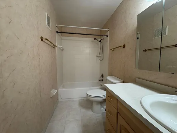 $1,545 | 200 St Andrews Boulevard, Unit 1803, Winter Park, FL 32792