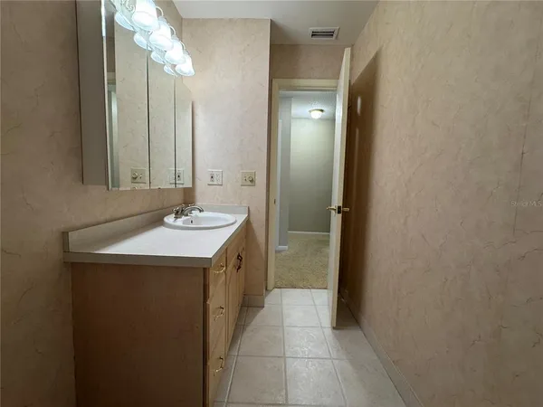 $1,545 | 200 St Andrews Boulevard, Unit 1803, Winter Park, FL 32792