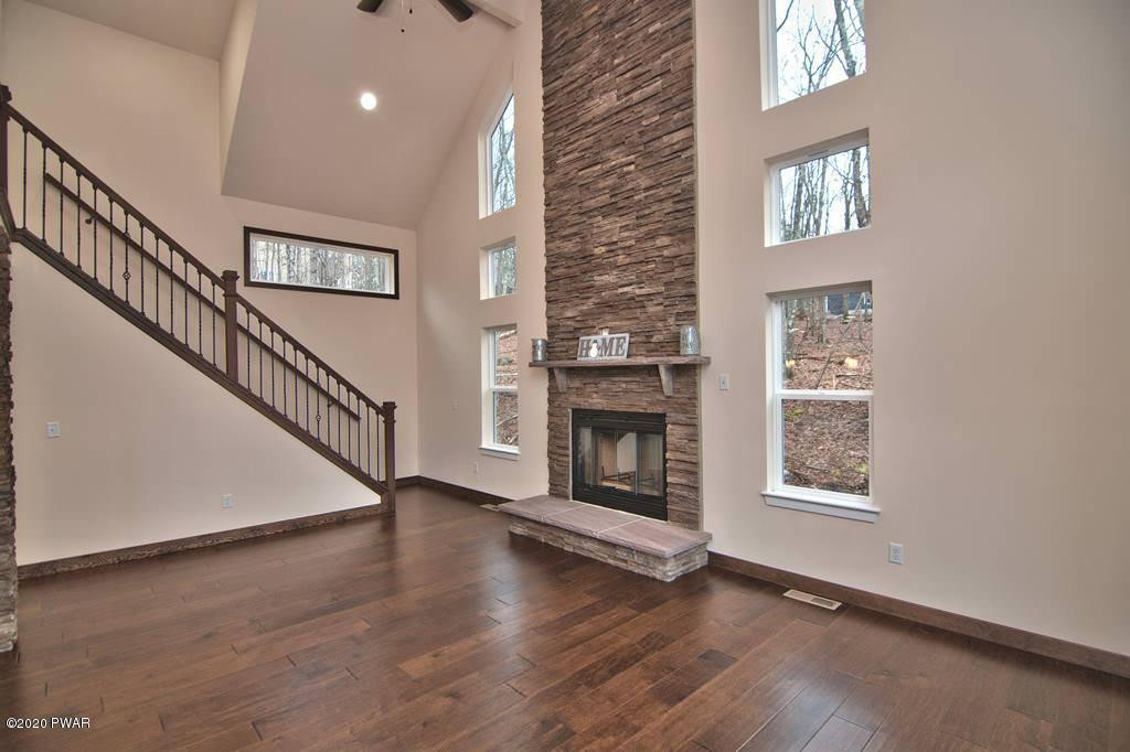 269 West Lakeview Road Lackawaxen, PA 18435 - Photo 9 of 88