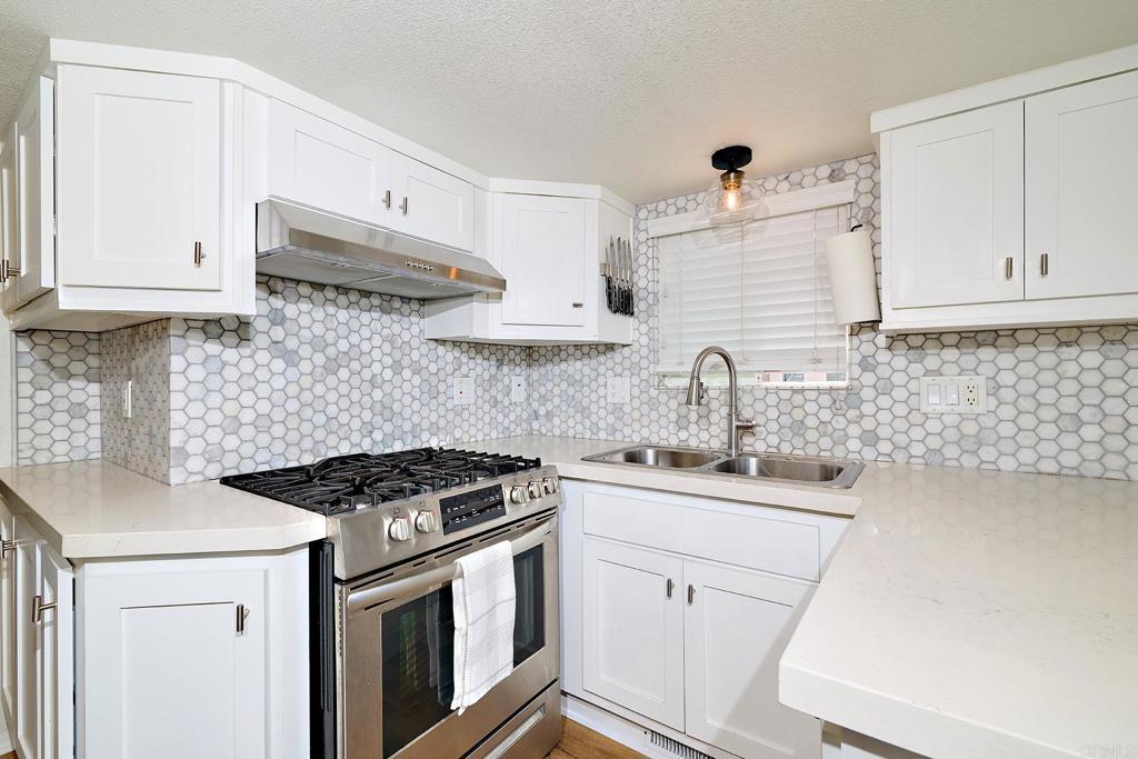 1549 North Vulcan Avenue, Unit 28 Encinitas, CA 92024 - Photo 11 of 22