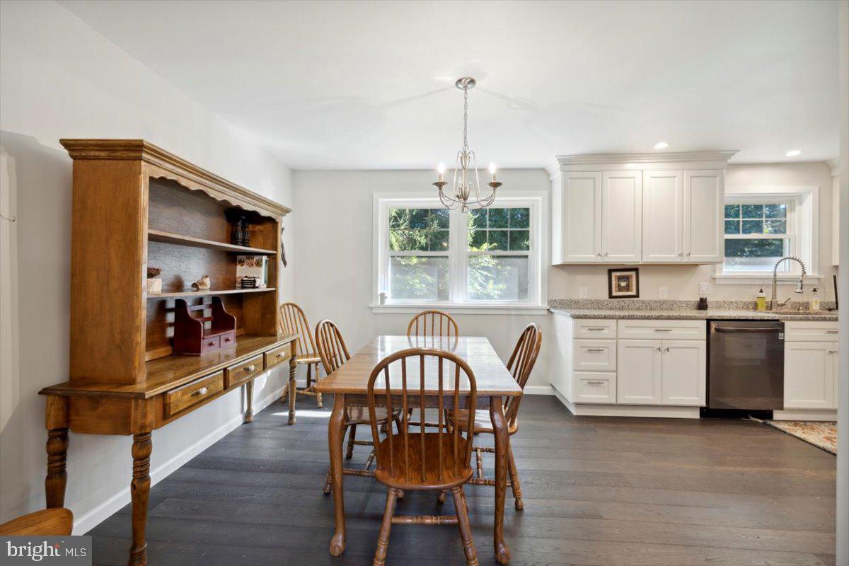 365 Misty Patch Road Coatesville, PA 19320 - Photo 6 of 35 Breakfast Area