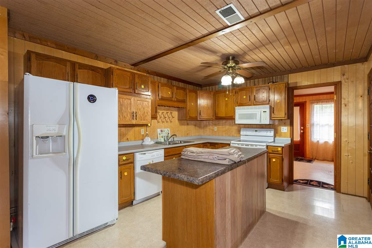 202 Blue Eye Road West Lincoln, AL 35096 - Photo 3 of 35