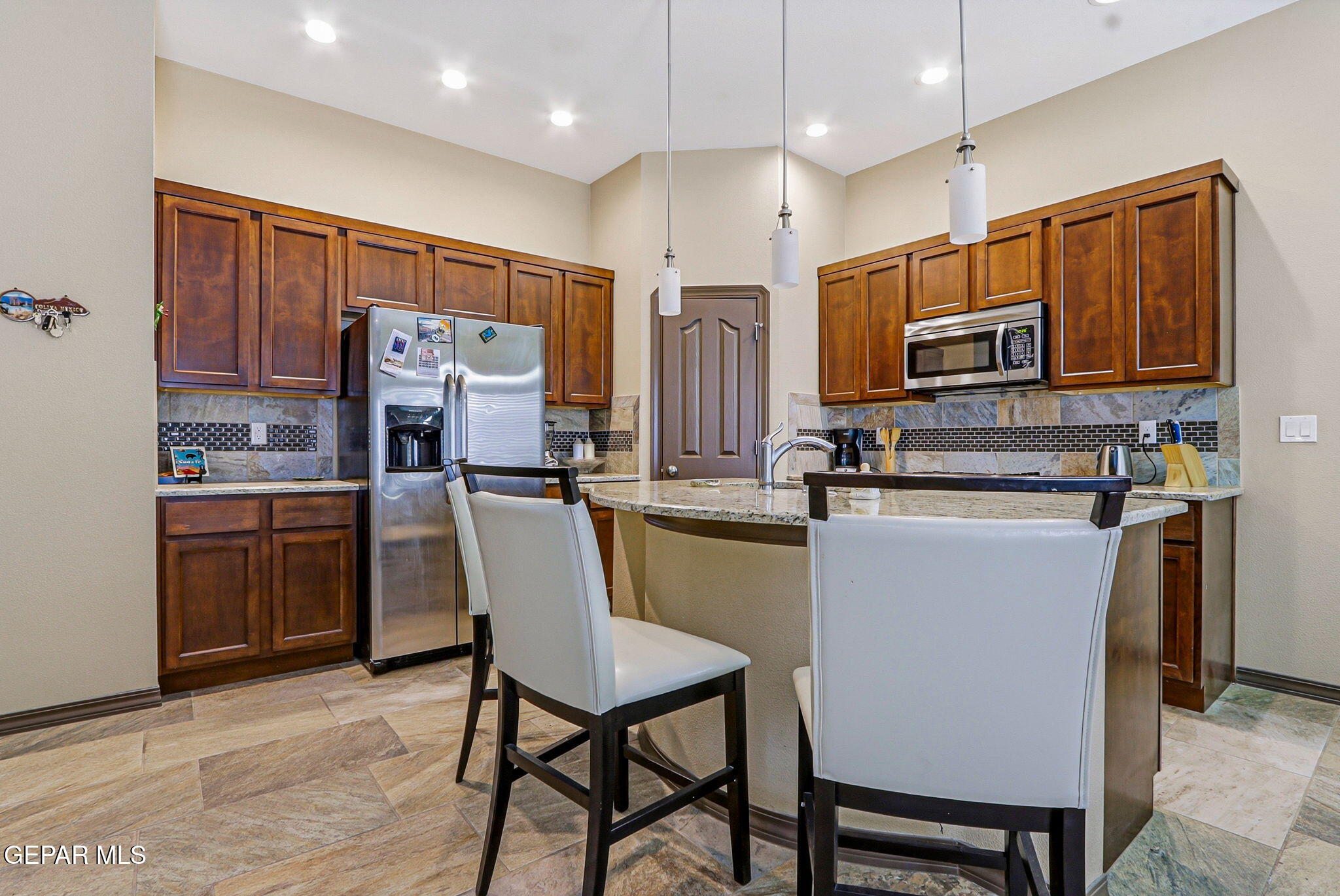 12039 Equestrian Road El Paso, TX 79928 - Photo 9 of 57 Kitchen