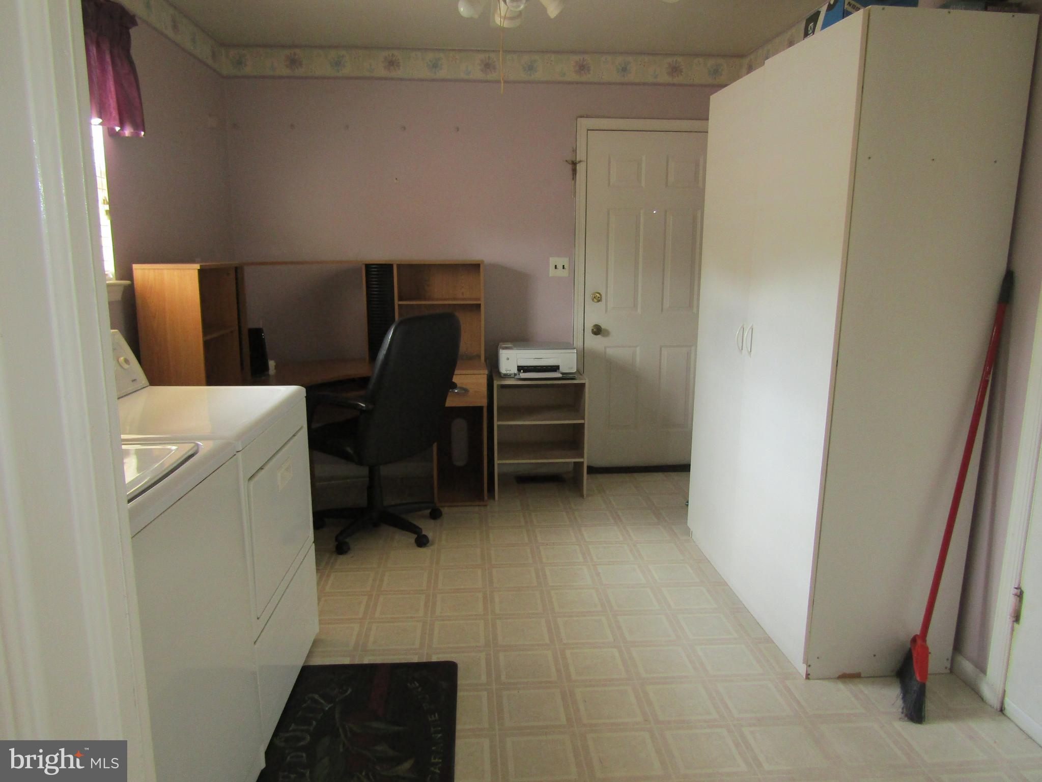 6 Evans Road Marlton, NJ 08053 - Photo 6 of 11 Laundry room