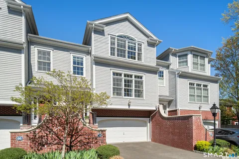 $1,189,000 | 70 Southport Place, Fairfield, CT 06890