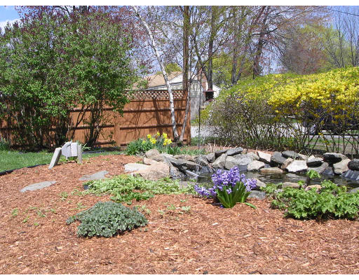 18 Beverly Road Grafton, MA 01536 - Photo 17 of 21 Gallery Image 17