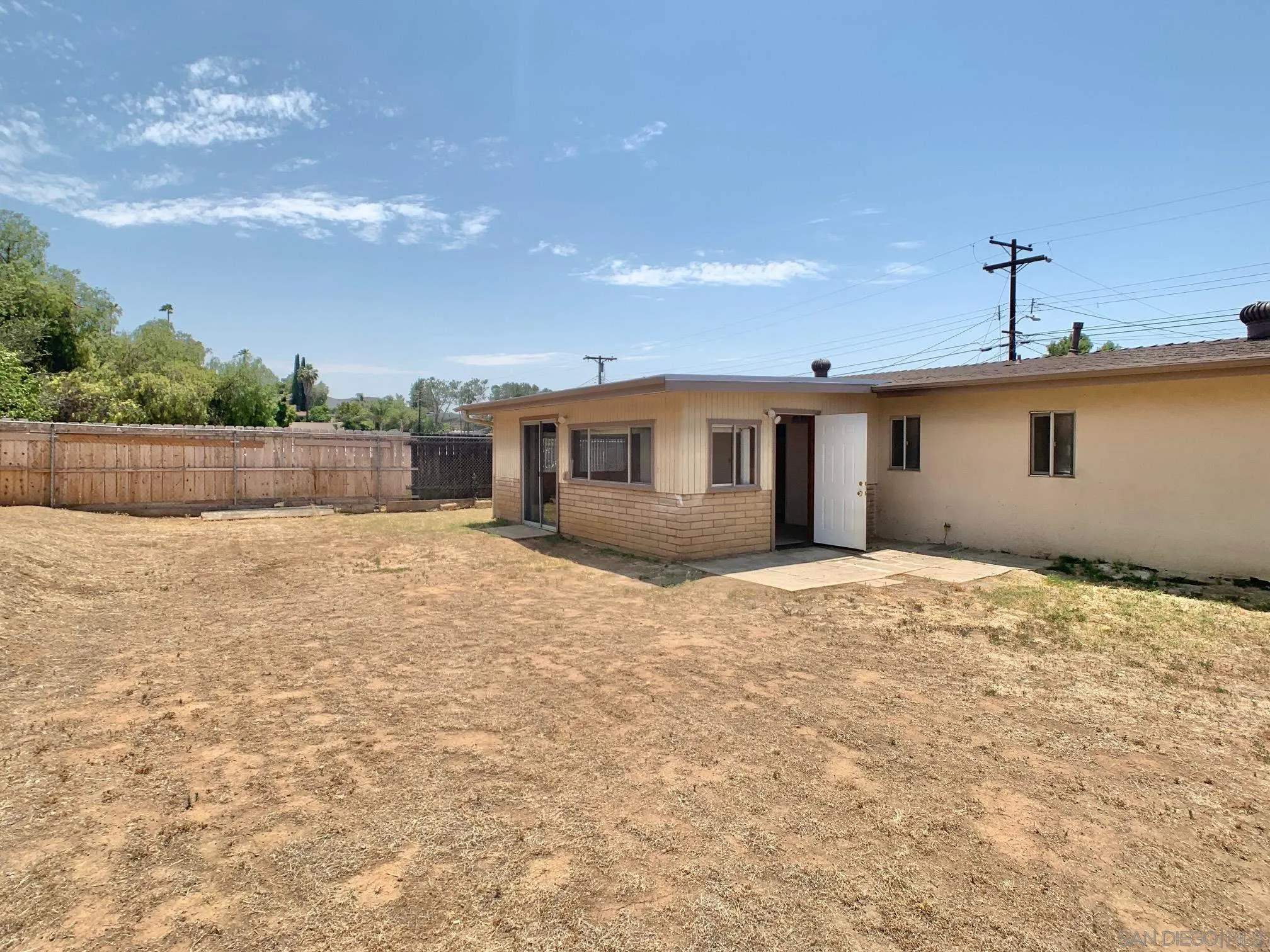 9025 Bubbling Wells Road Lakeside, CA 92040 - Photo 5 of 24 Gallery Image 5