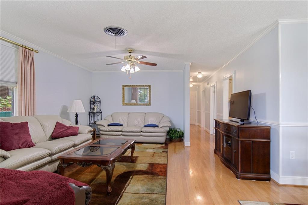 341 Tudor Avenue River Ridge, LA 70123 - Photo 3 of 21 Gallery Image 3