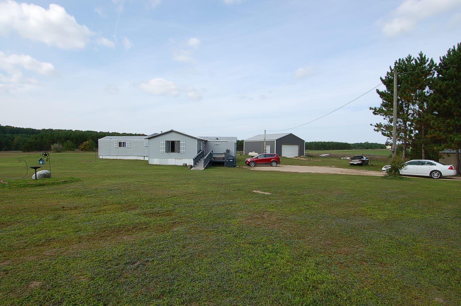 11669 North 5 1/2 Road Buckley, MI 49620 - Photo 31 of 33 1915981-30.JPG