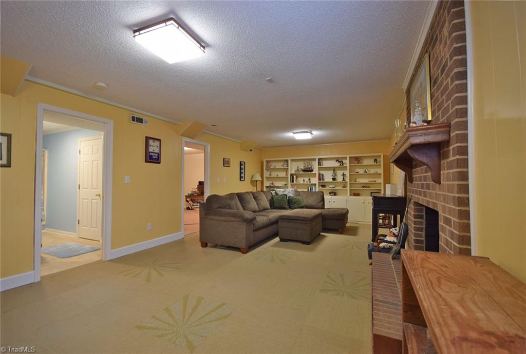 6991 Bridgewood Road Clemmons, NC 27012 - Photo 24 of 30 Gallery Image 24