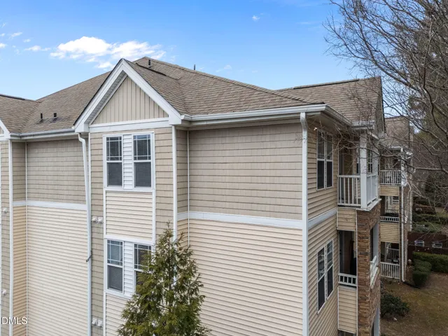 $329,900 | 1401 Coopers Hill Drive, Unit 308, Raleigh, NC 27604