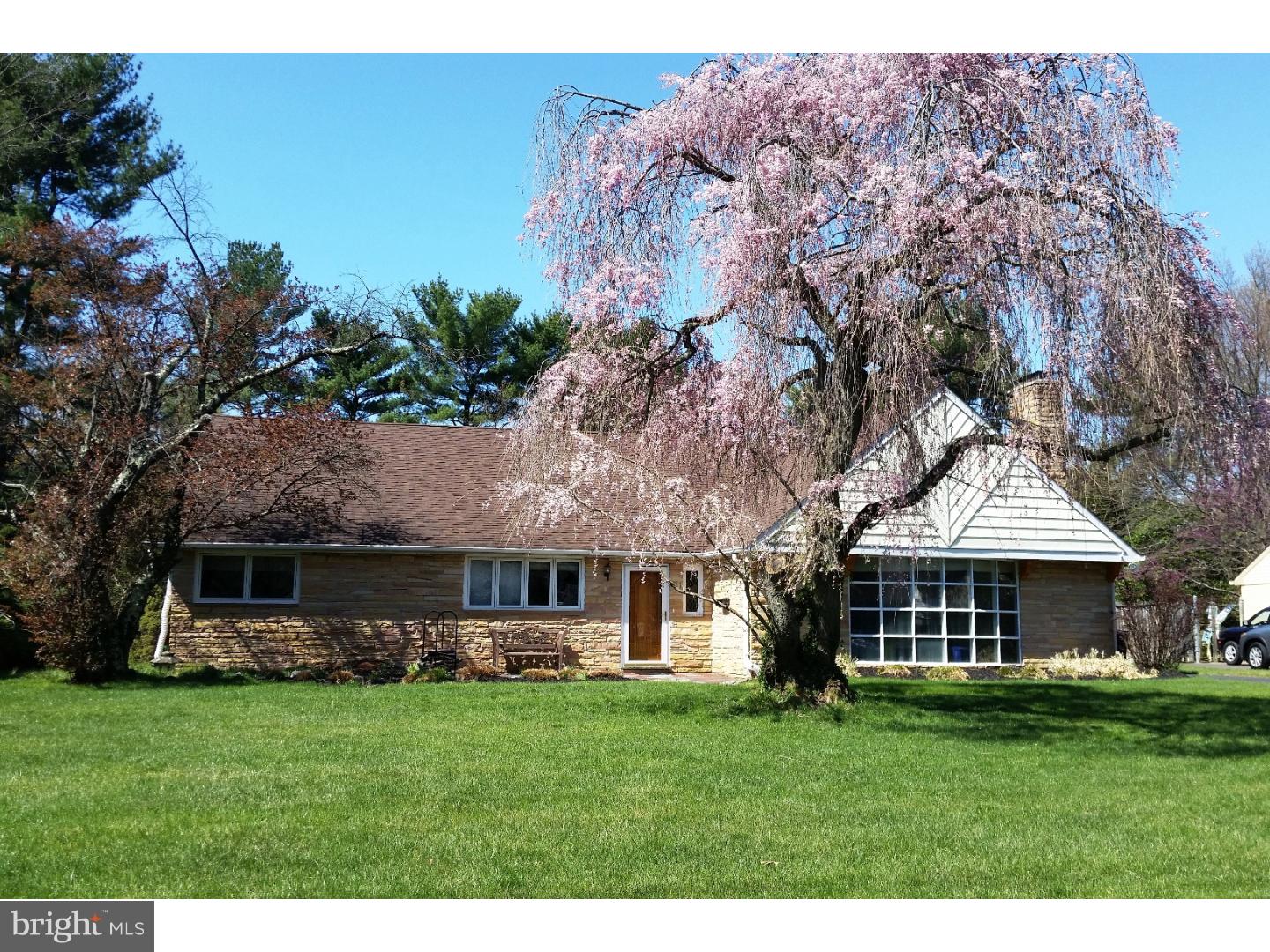8 Greenvale Road Moorestown, NJ 08057 - Photo 1 of 25 Exterior Front