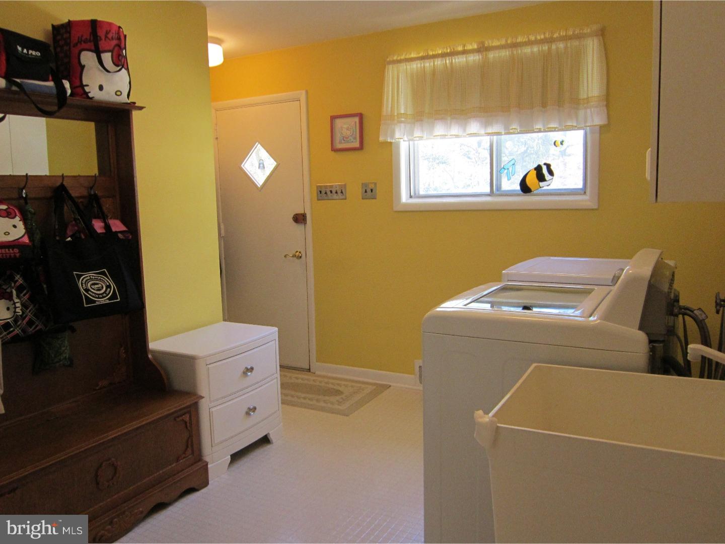 8 Greenvale Road Moorestown, NJ 08057 - Photo 20 of 25 Laundry Room