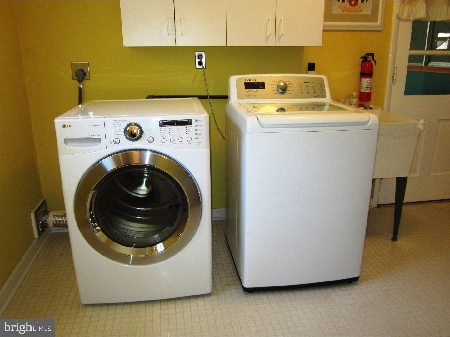 8 Greenvale Road Moorestown, NJ 08057 - Photo 21 of 25 Laundry Room