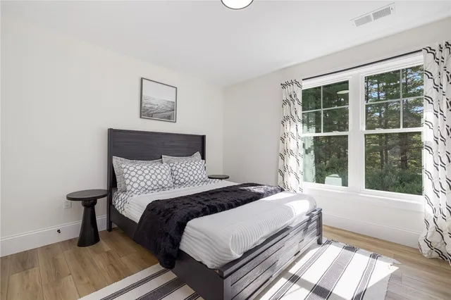 $2,950 | 50 South County Trail, North Kingstown, RI 02852