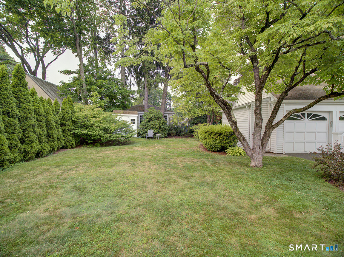 75 Churchill Road Hamden, CT 06517 - Photo 2 of 40