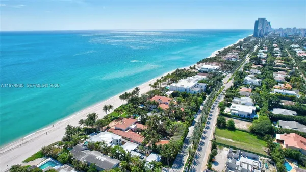 $2,000 | 3181 South Ocean Drive, Unit 305, Hallandale Beach, FL 33009