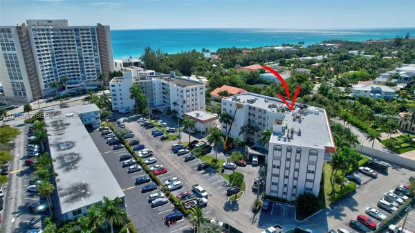 $2,000 | 3181 South Ocean Drive, Unit 305, Hallandale Beach, FL 33009
