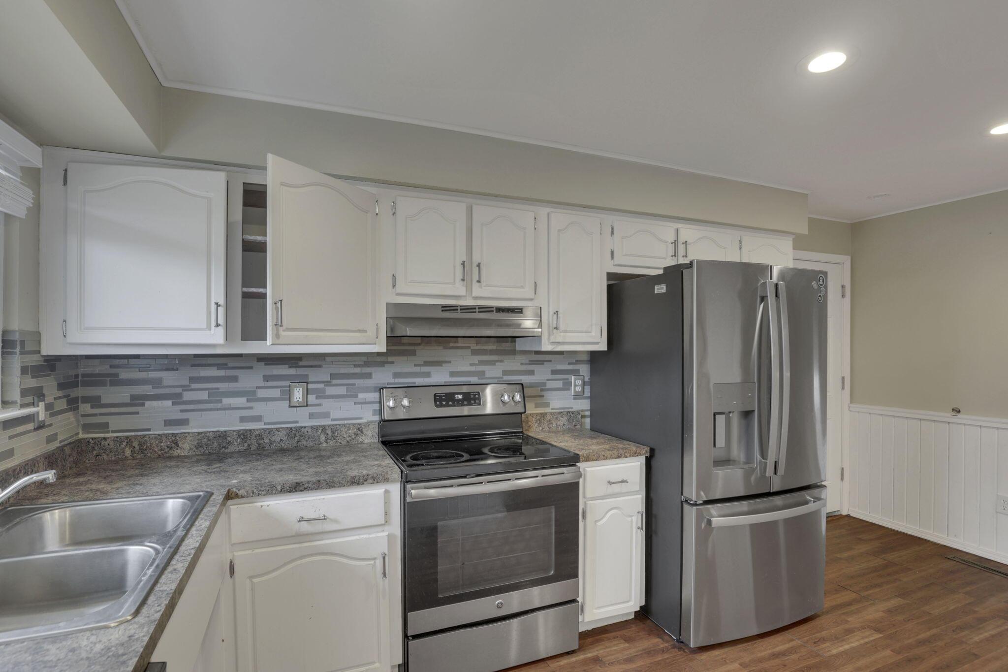 5414 Paladim Road Columbus, OH 43232 - Photo 11 of 51 11-web-or-mls-0N4A5050