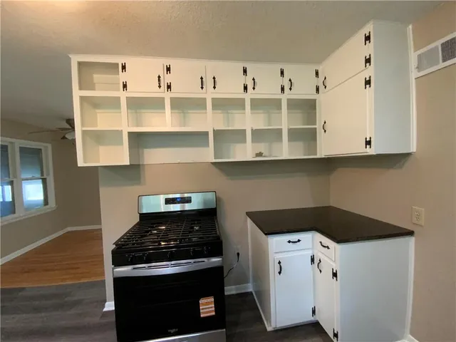 $190,000 | 4806 Cleveland Avenue, Kansas City, KS 66104