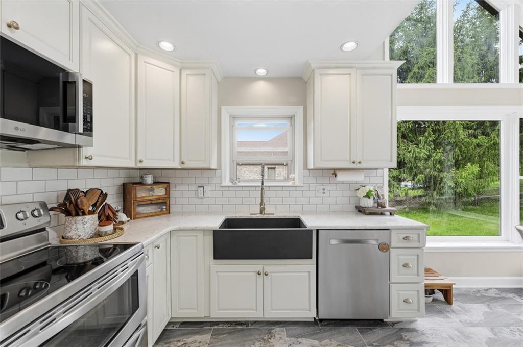 326 Quarry Road Washington, PA 15301 - Photo 10 of 50 Recently remodeled