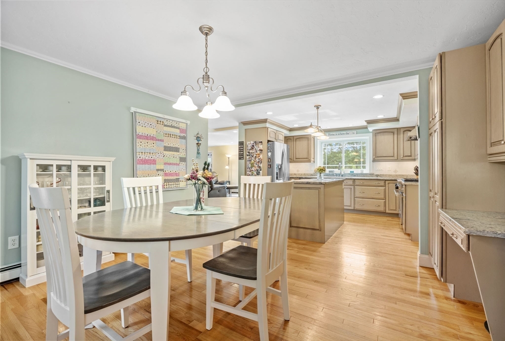 35 Raymond Road Plymouth, MA 02360 - Photo 3 of 42