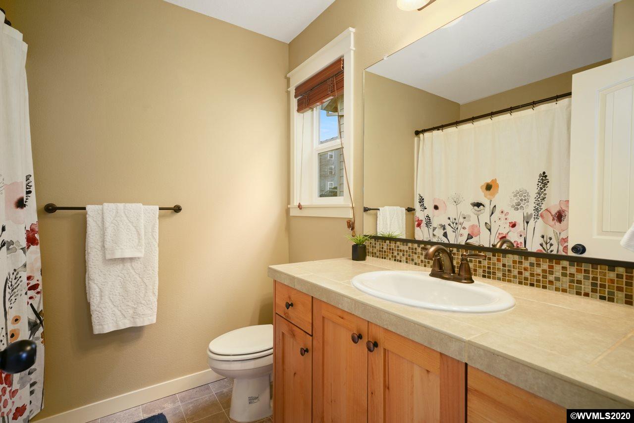 874 Crouchen Street Northwest Salem, OR 97304 - Photo 28 of 32