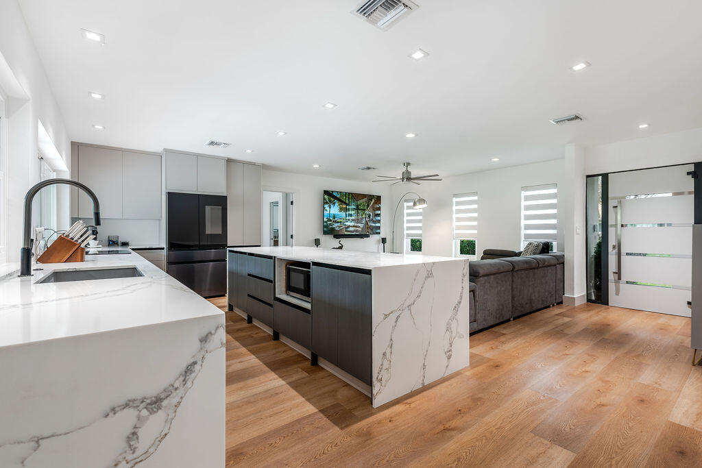 115 St Cloud Lane Boca Raton, FL 33431 - Photo 18 of 35 115StCloudLaneBocaRaton-22
