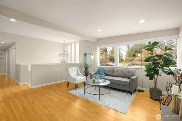 $1,448,000 | 334 157th Avenue Northeast, Bellevue, WA 98008