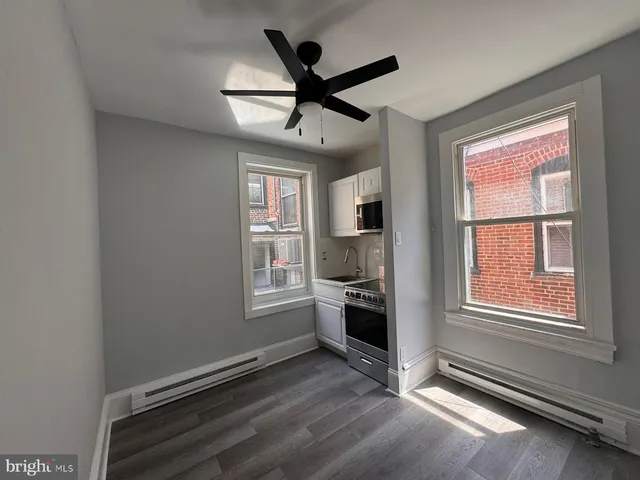 $850 | 1017 Pine Street, Unit 2R, Philadelphia, PA 19107