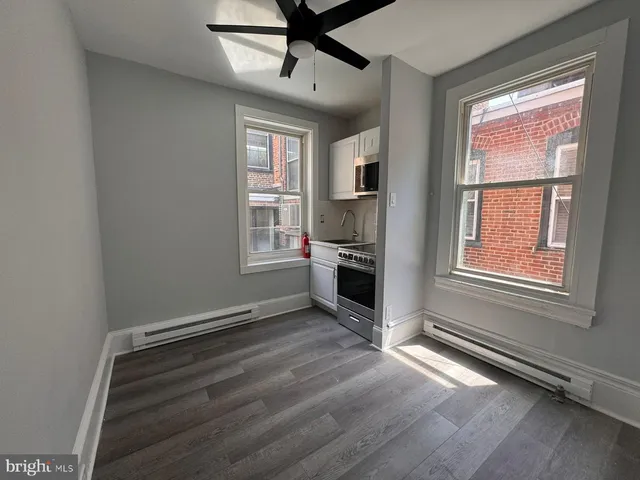 $850 | 1017 Pine Street, Unit 2R, Philadelphia, PA 19107