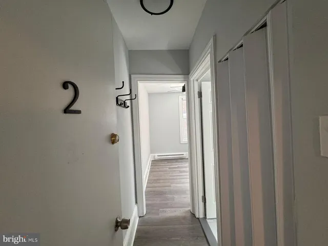 $850 | 1017 Pine Street, Unit 2R, Philadelphia, PA 19107