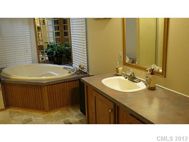 1554 Branch Road York, SC 29745 - Photo 12 of 16 Gallery Image 12