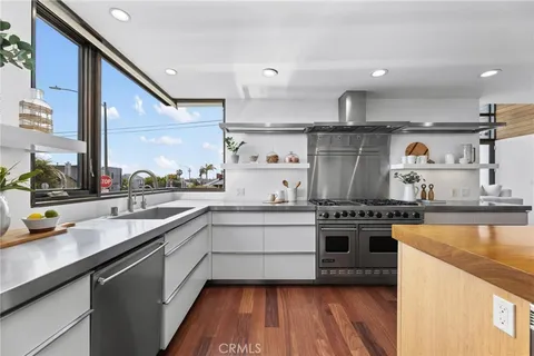 $7,799,000 | 2114 Manhattan Avenue, Hermosa Beach, CA 90254