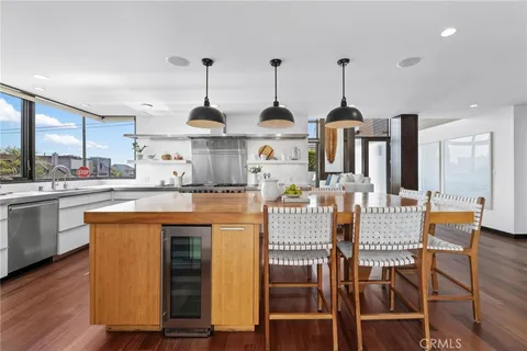 $7,799,000 | 2114 Manhattan Avenue, Hermosa Beach, CA 90254