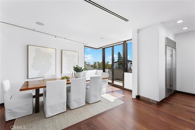 a view of walk in closet