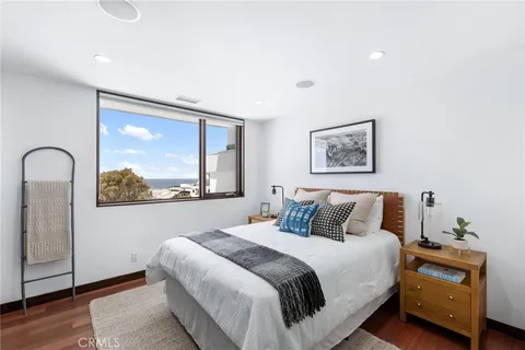 $7,799,000 | 2114 Manhattan Avenue, Hermosa Beach, CA 90254