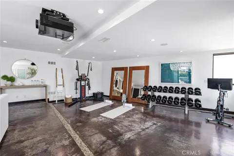 $7,799,000 | 2114 Manhattan Avenue, Hermosa Beach, CA 90254