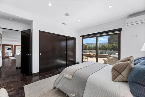 $7,799,000 | 2114 Manhattan Avenue, Hermosa Beach, CA 90254
