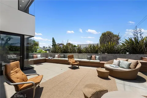 $7,799,000 | 2114 Manhattan Avenue, Hermosa Beach, CA 90254