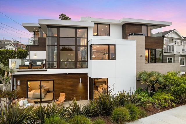 $7,799,000 | 2114 Manhattan Avenue, Hermosa Beach, CA 90254