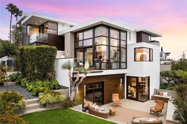 $7,799,000 | 2114 Manhattan Avenue, Hermosa Beach, CA 90254