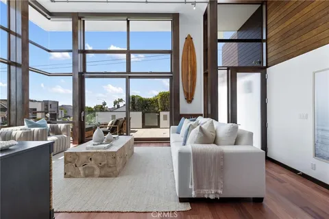 $7,799,000 | 2114 Manhattan Avenue, Hermosa Beach, CA 90254