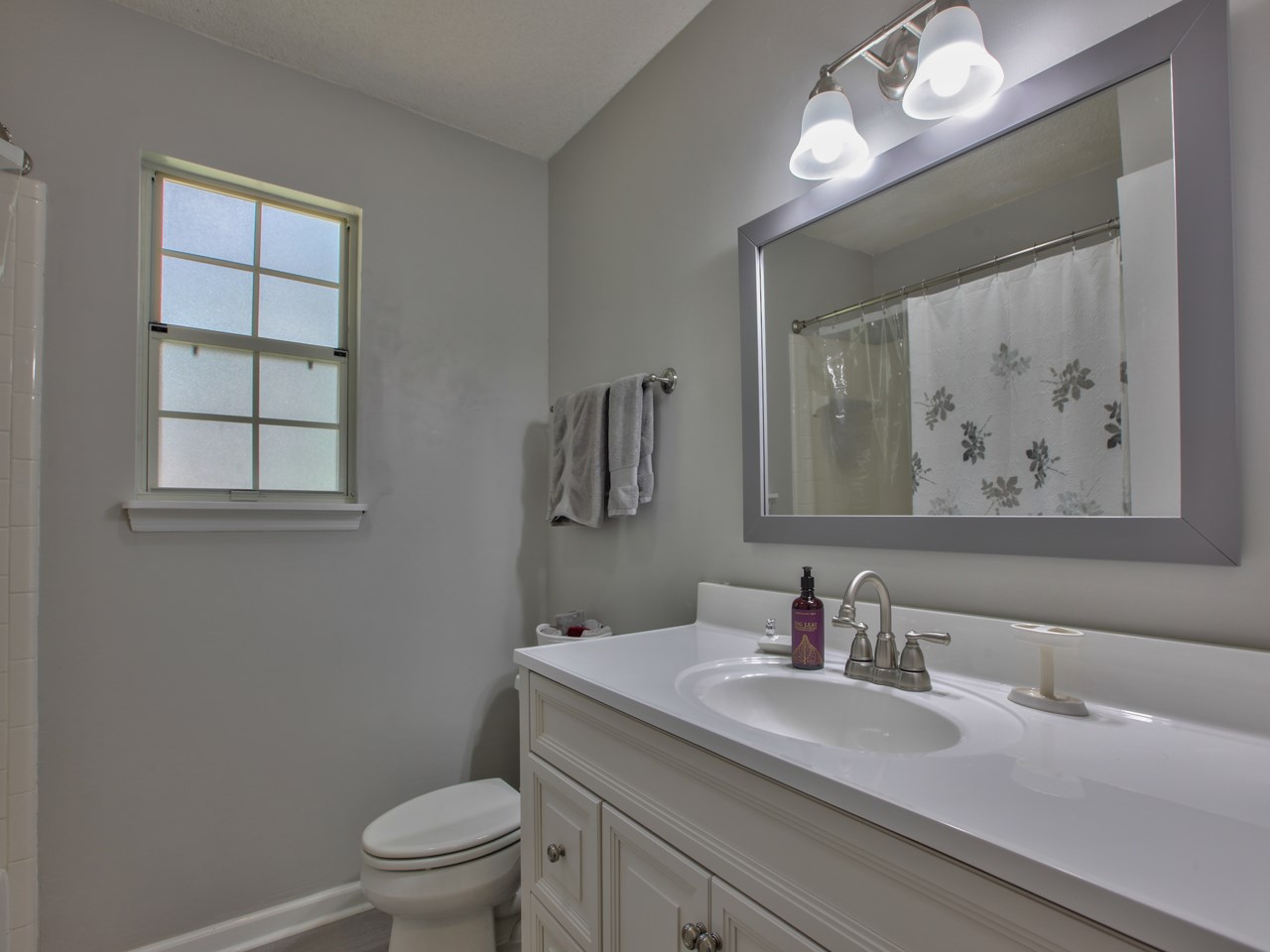 1829 Log Ridge Trail Tallahassee, FL 32312 - Photo 5 of 33 Gallery Image 5