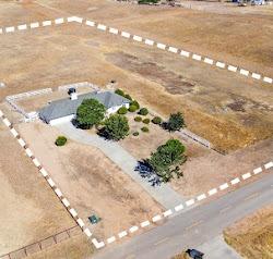 21780 Valley View Road Madera, CA 93638 - Photo 17 of 22 a view of a garden with a pathway