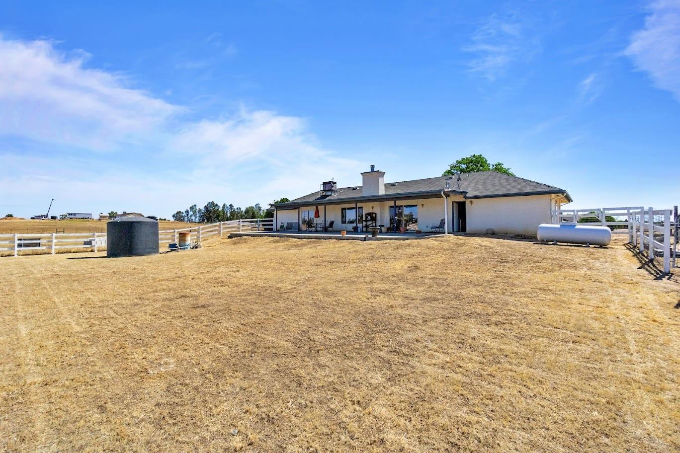 21780 Valley View Road Madera, CA 93638 - Photo 20 of 22